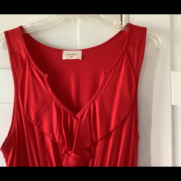Red Sleeveless short dress with ruffle neckline - Picture 2 of 4